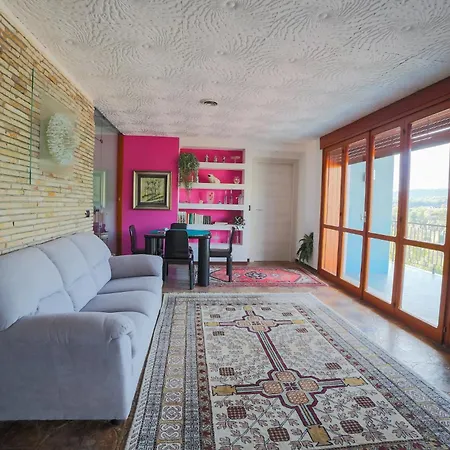 A Casa Di Sara לינה וארוחת בוקר קסטרווילארי